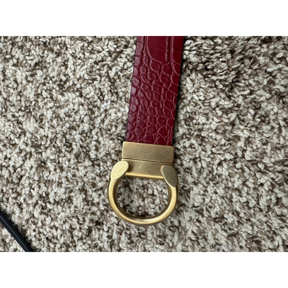 Circus by Sam Edelman Women's Reversible Belt Red Faux Croc Gold Buckle M - Picture 3 of 8